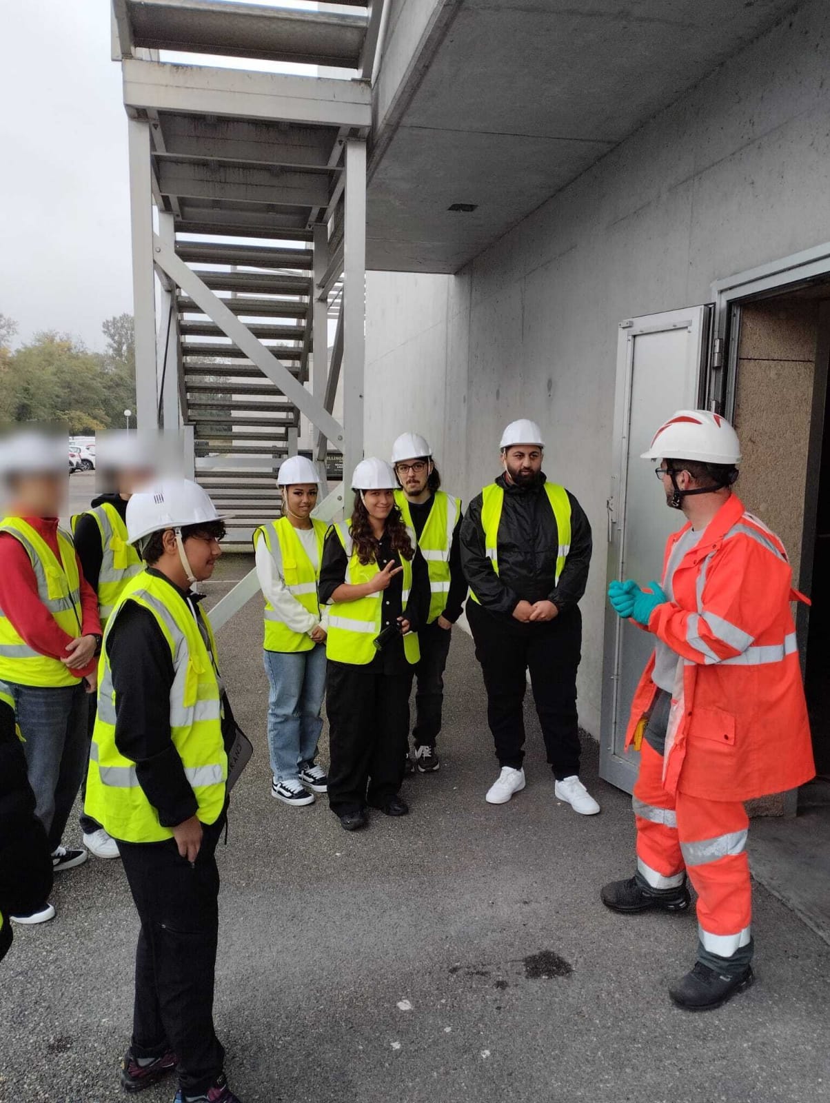 Visite de l’usine de traitement des eaux de Veolia à Village-Neuf : une immersion au cœur du cycle de l’eau